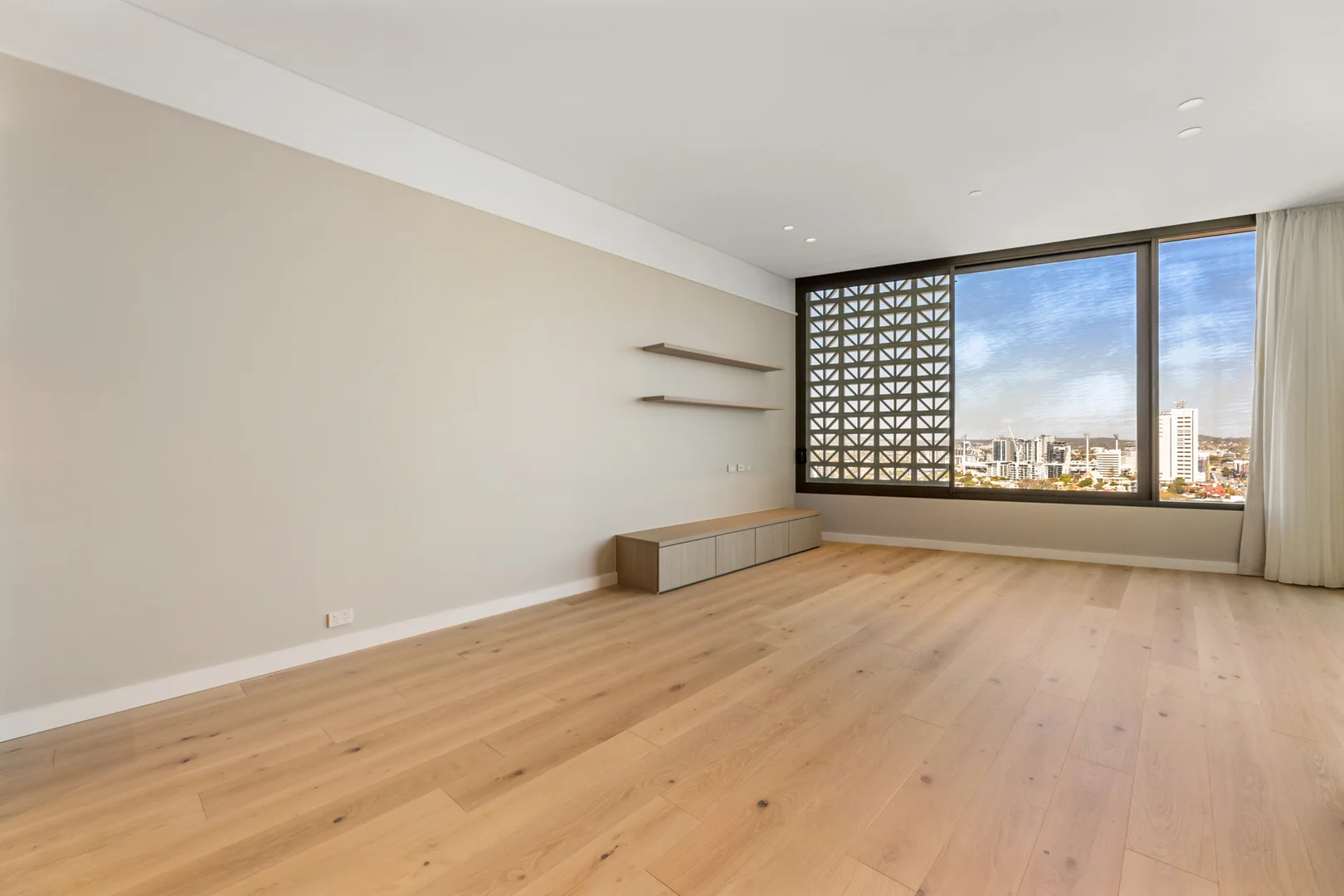 Additional image 3 of 1205/470 Main Street, Kangaroo Point QLD 4169