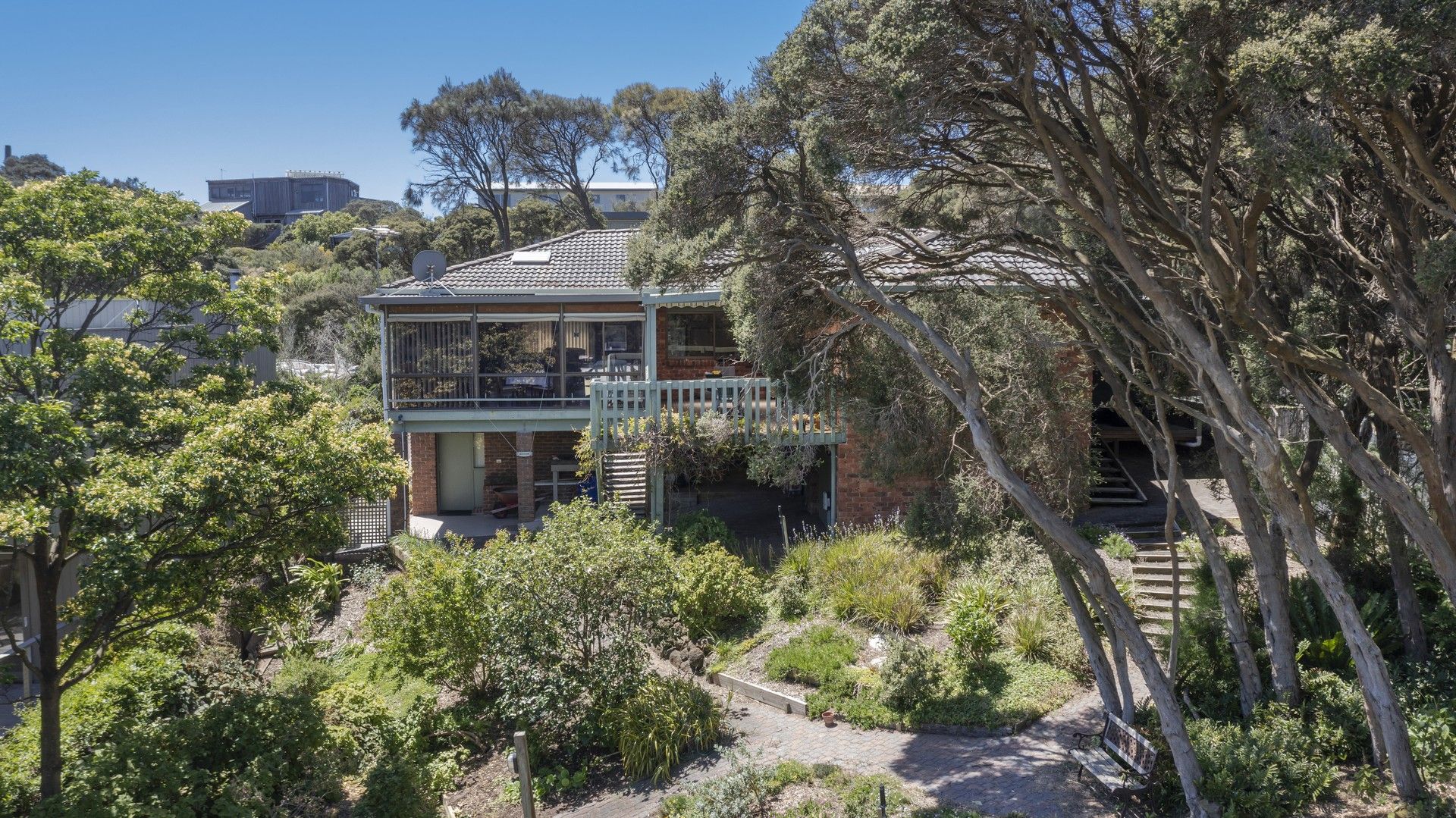 3 bedrooms House in 21 Fawkner Avenue BLAIRGOWRIE VIC, 3942