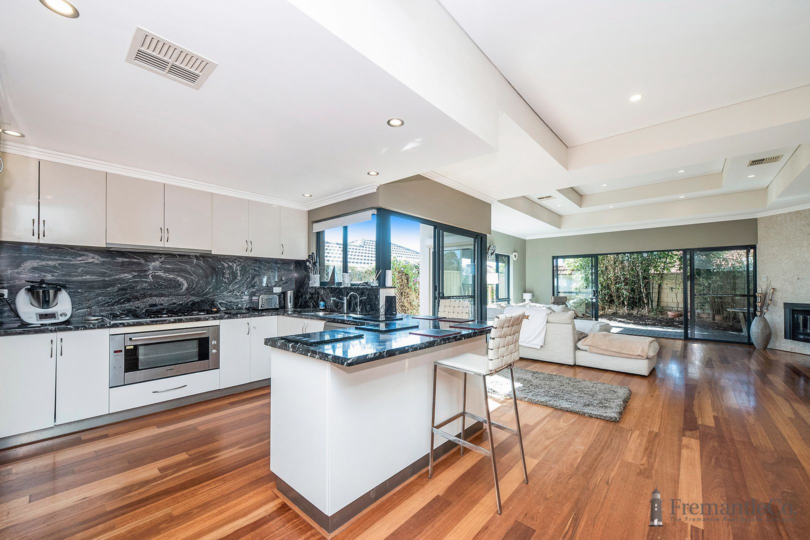 394A Hamilton Road, Lake Coogee WA 6166, Image 1