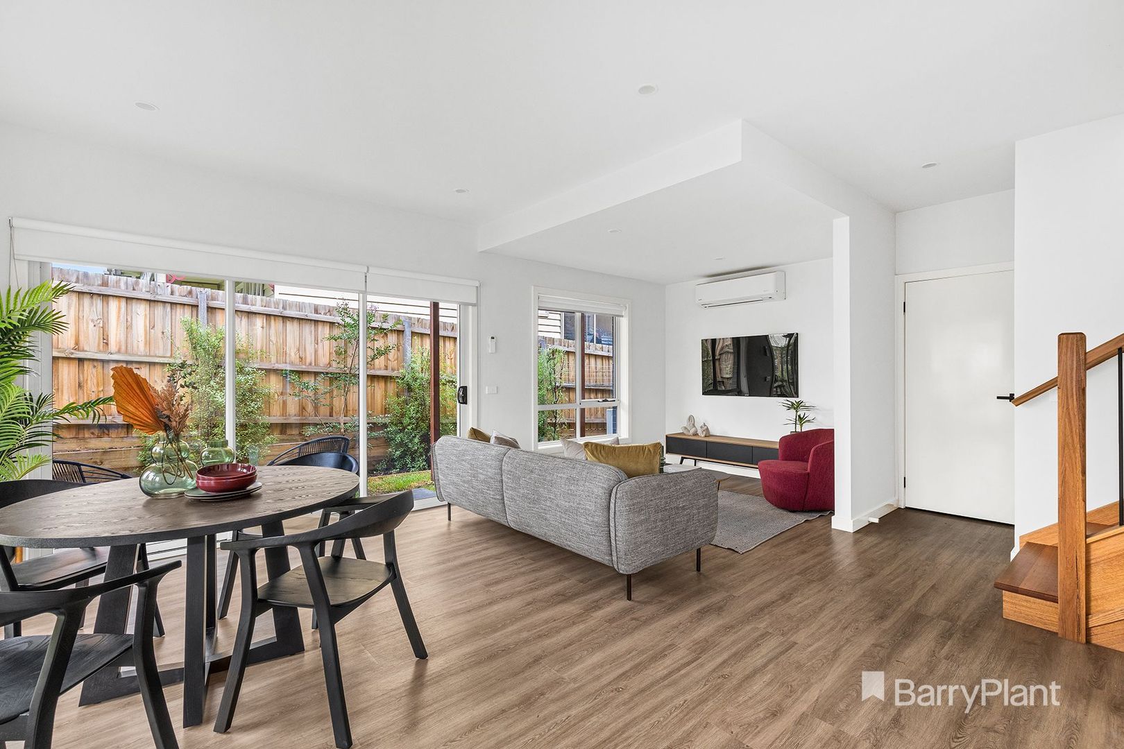 1/12 Butler Street, Essendon VIC 3040, Image 2