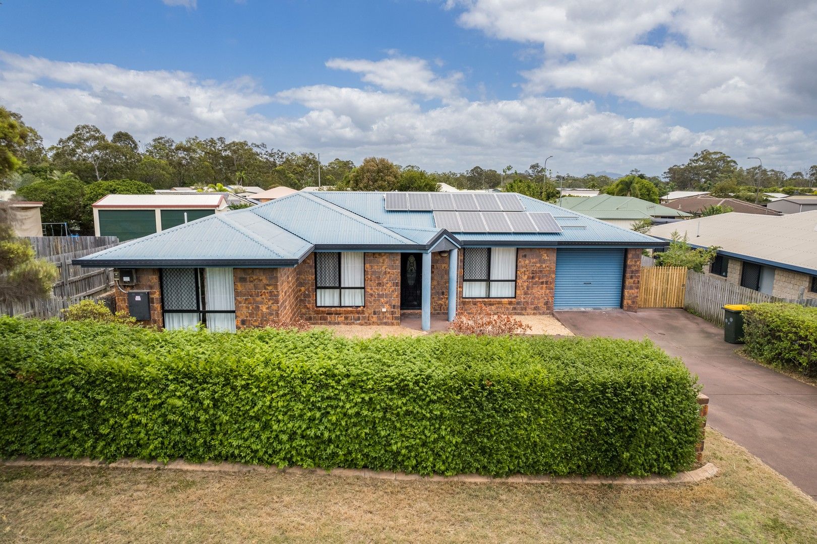 4 bedrooms House in 12 Michel Place TELINA QLD, 4680