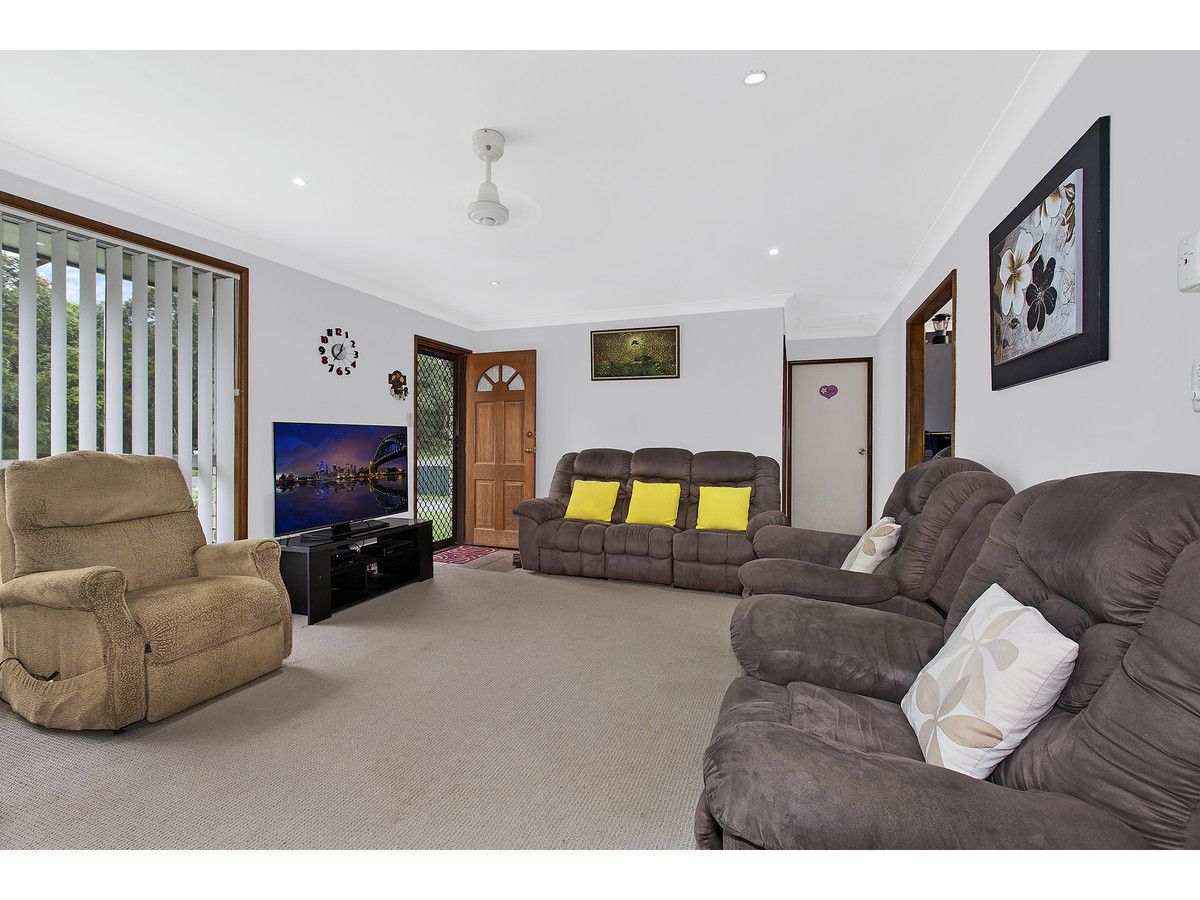 25 Gregory Street, Berkeley Vale NSW 2261, Image 2