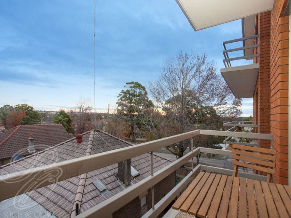 2 bedrooms Apartment / Unit / Flat in 4/168 Croydon Avenue CROYDON PARK NSW, 2133
