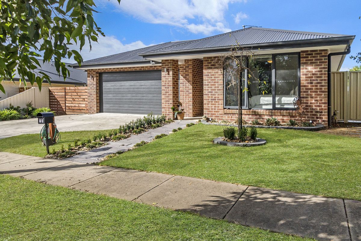 12 Wade Street, Hamilton VIC 3300, Image 1