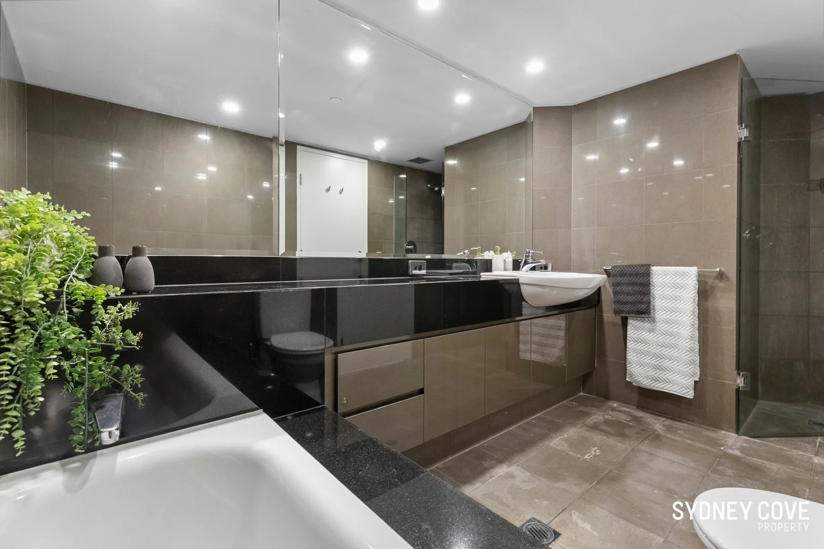Additional image 15 of 1301/2 Dind Street, Milsons Point NSW 2061