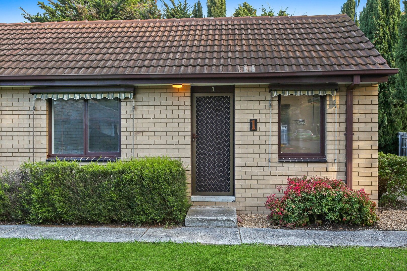 1 bedrooms Apartment / Unit / Flat in 1/9-11 Chris Court OAK PARK VIC, 3046