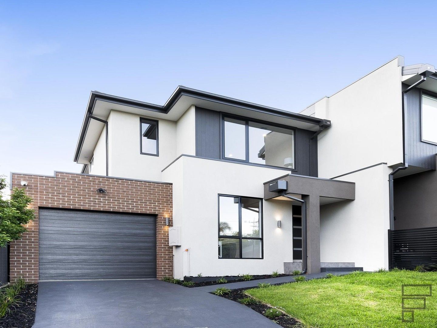 4 bedrooms Townhouse in 22b Barbara Street MOORABBIN VIC, 3189
