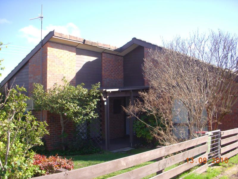 2 bedrooms Apartment / Unit / Flat in 5/8 Lovick Avenue MANSFIELD VIC, 3722