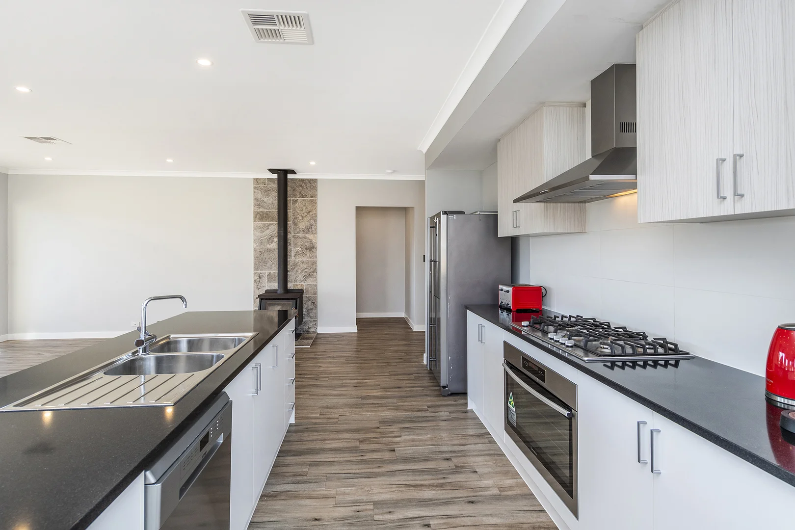 Additional image 12 of 26 Belinda Loop, Dawesville WA 6211