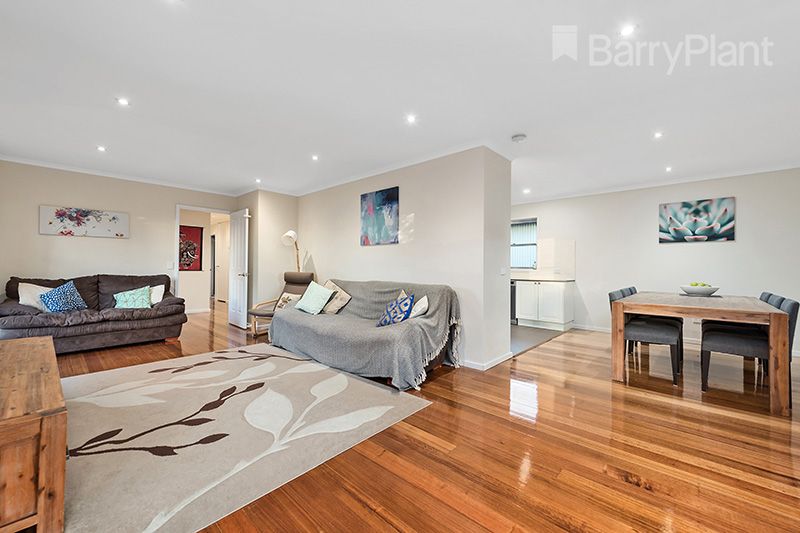 10 Fahey Crescent, Yallambie VIC 3085, Image 2