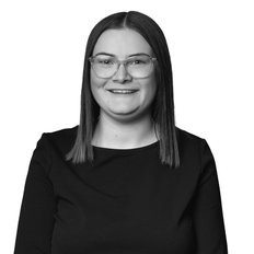 Emily Munro, Property manager