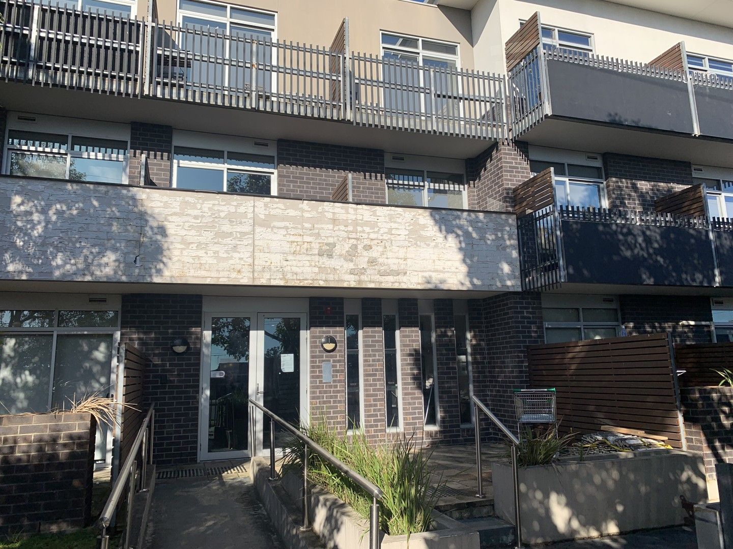 1 bedrooms Apartment / Unit / Flat in 19/390 Burwood Highway BURWOOD VIC, 3125