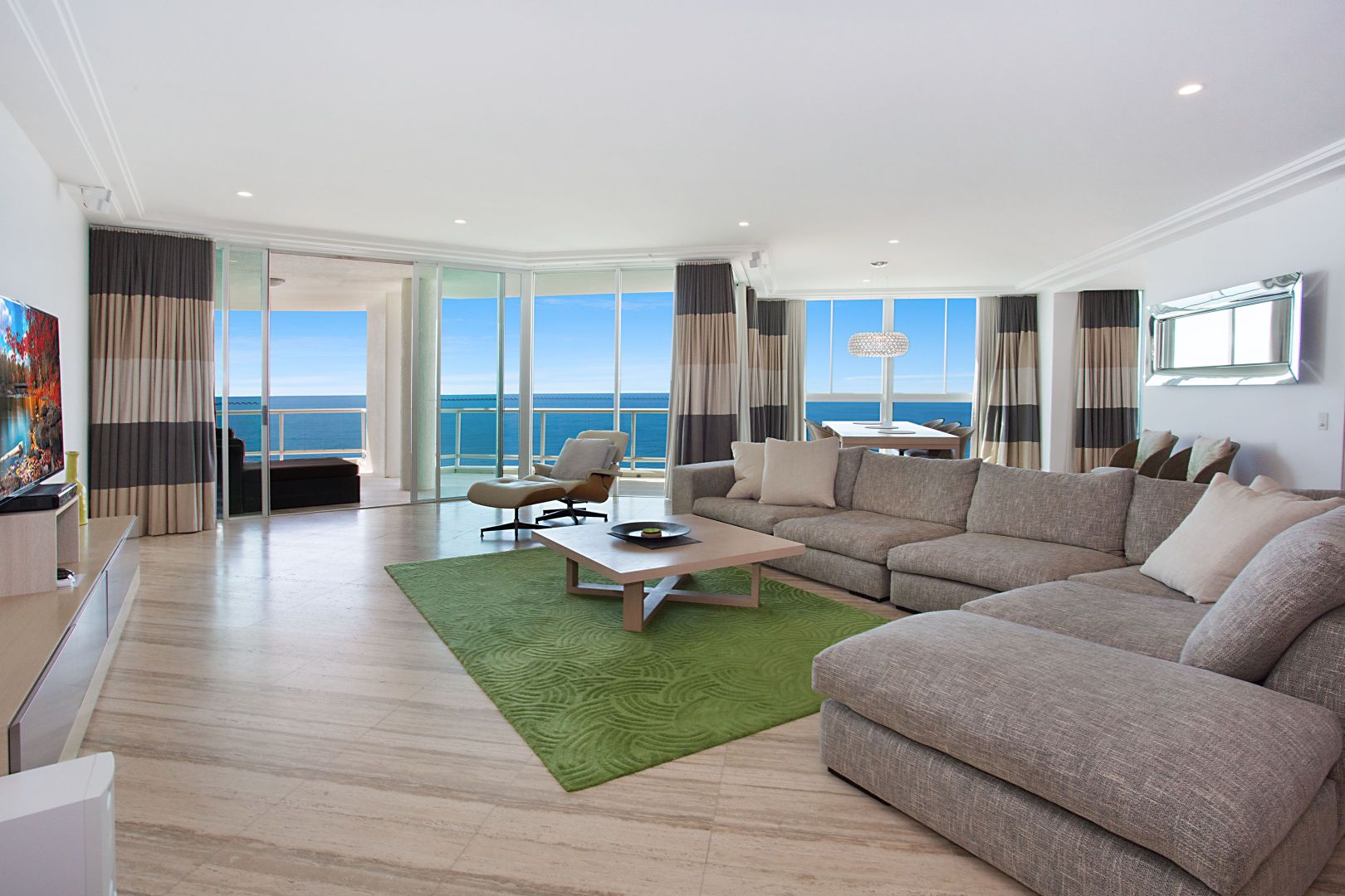 118 'Carmel By The Sea' 177 Old Burleigh Road, Broadbeach QLD 4218, Image 2