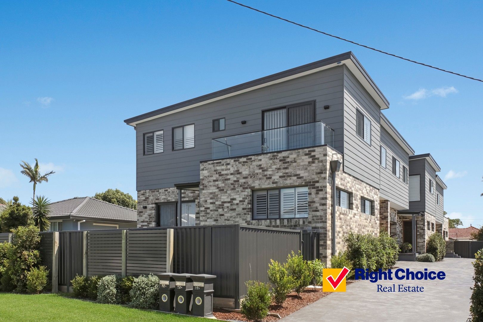 3 bedrooms Apartment / Unit / Flat in 1/32 Addison Avenue LAKE ILLAWARRA NSW, 2528