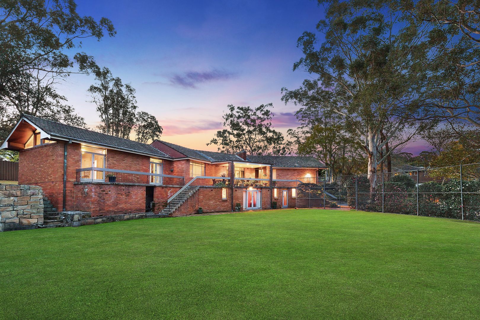 4 bedrooms House in 9 Broula Road WAHROONGA NSW, 2076