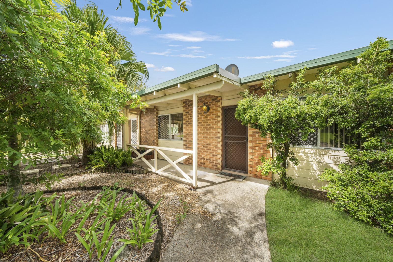 1 Willshire Street, Mount Warren Park QLD 4207 House For Rent Domain