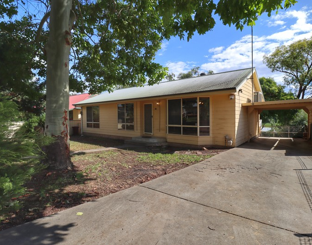 22 Chapman Street, Cowra NSW 2794