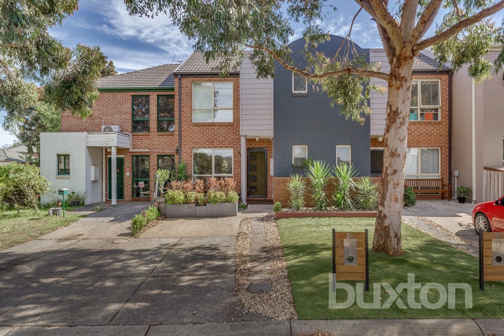 3 bedrooms Townhouse in 36 Kierens Way CHADSTONE VIC, 3148