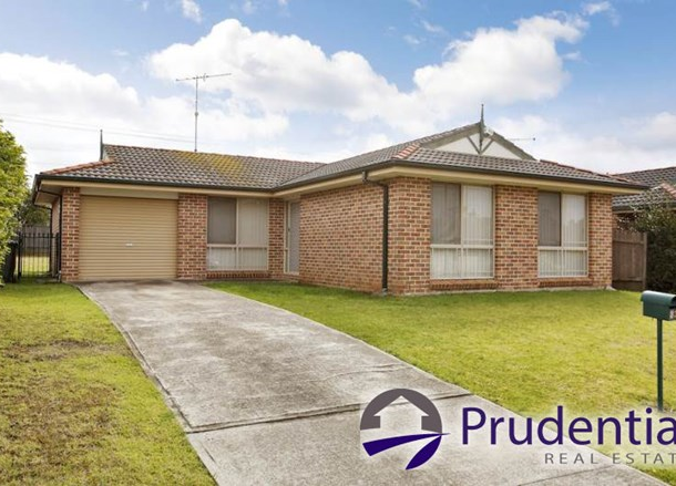 23 Robson Crescent, St Helens Park NSW 2560