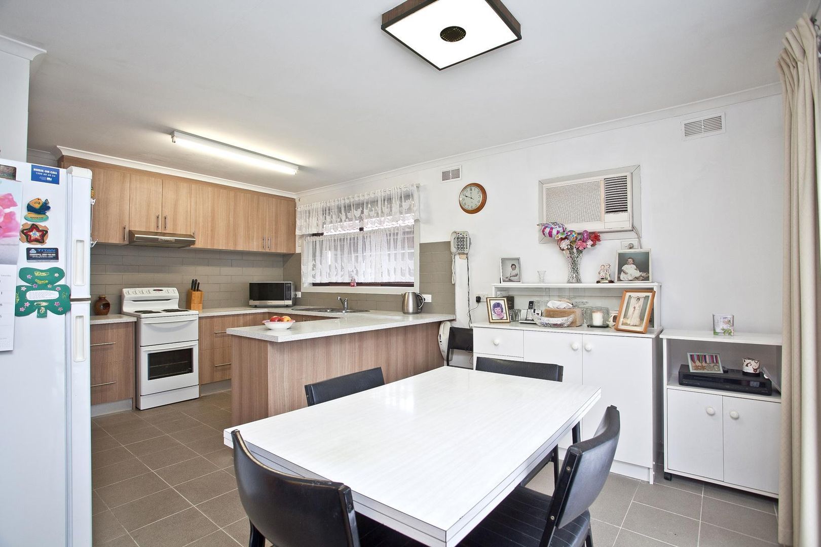 38 Redditch Crescent, Deer Park VIC 3023, Image 2