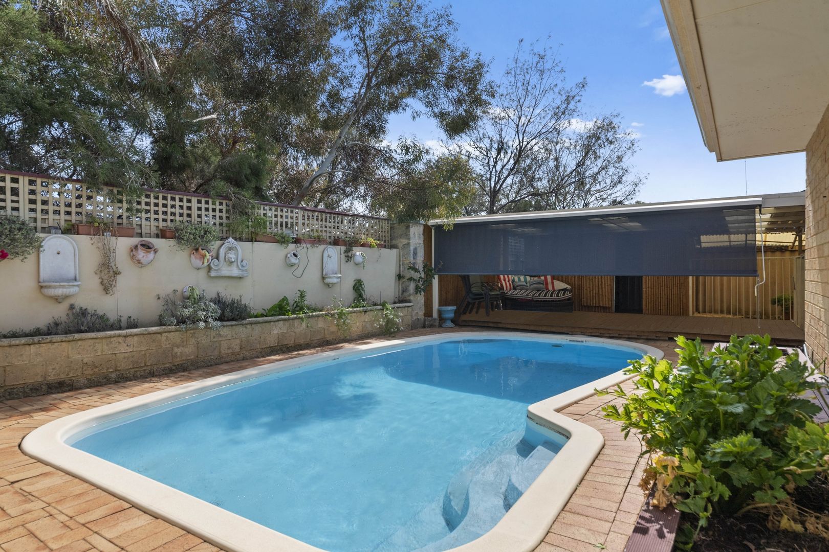9 Violet Grove, Warnbr | Property History & Address Research | Domain