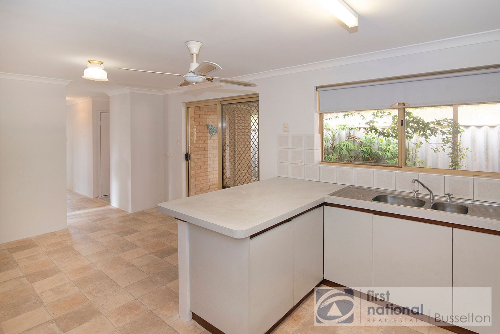 4 Dolphin Court, Broadwater WA 6280, Image 1