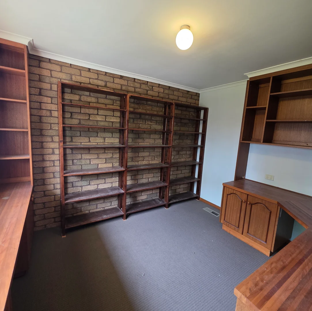 Additional image 10 of 4 Edwards Crescent, Wendouree VIC 3355