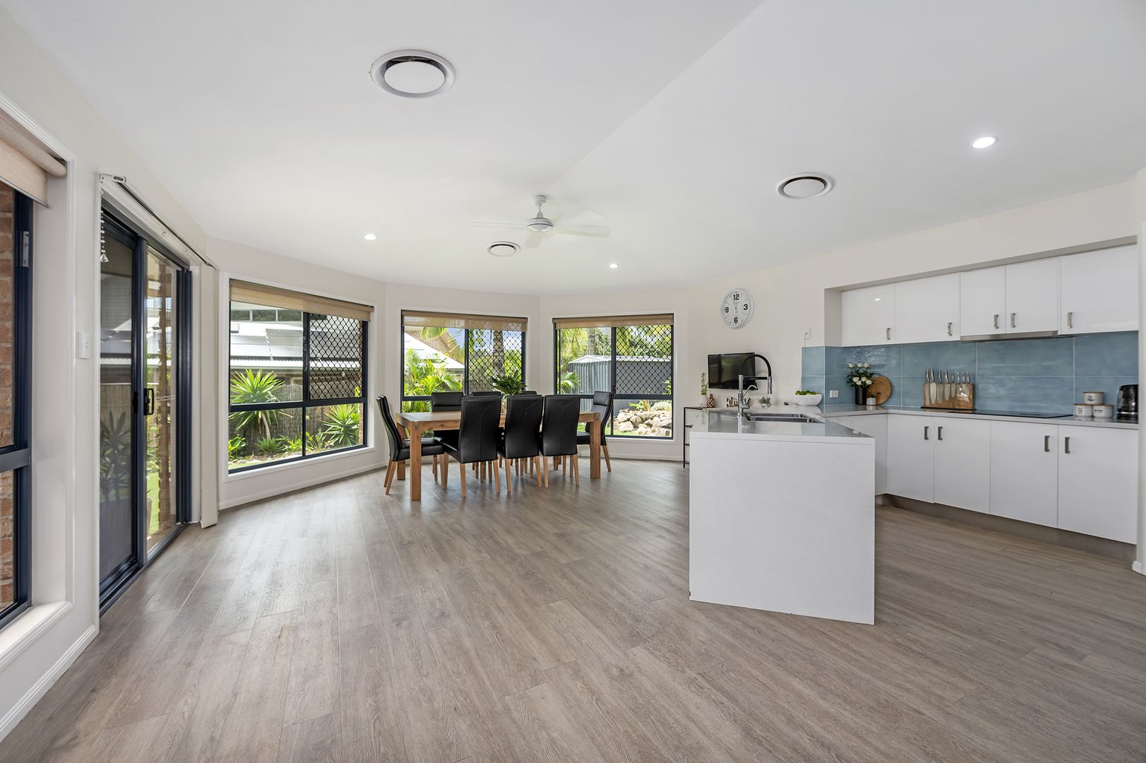 56 Vintage Lakes Drive, Tweed Heads South NSW 2486, Image 2