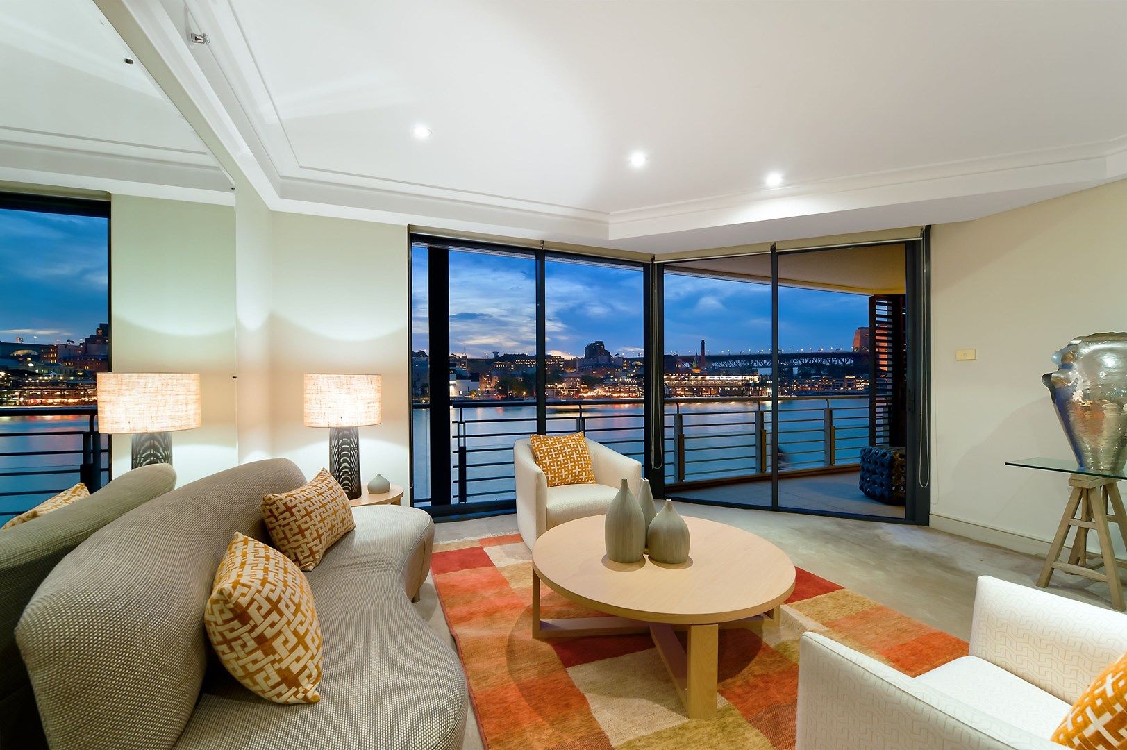 3 bedrooms Apartment / Unit / Flat in 7 Macquarie Street SYDNEY NSW, 2000