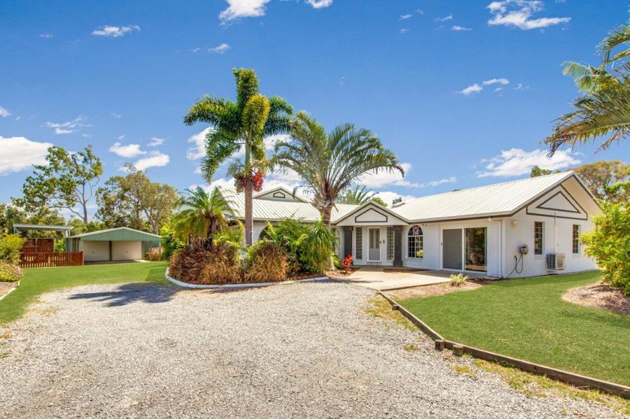 3 bedrooms House in 21 Selma Court TANNUM SANDS QLD, 4680