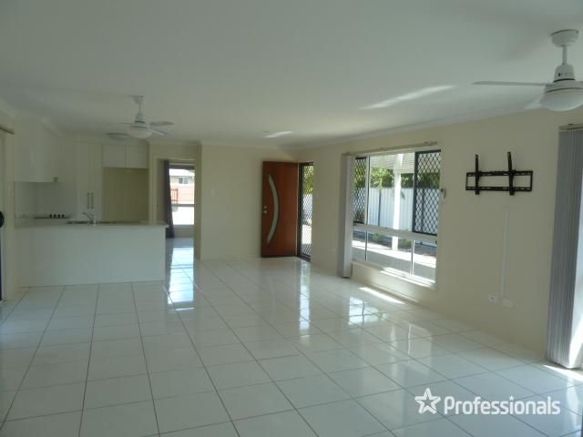 35 Moore Park Road, Moore Park Beach QLD 4670, Image 2