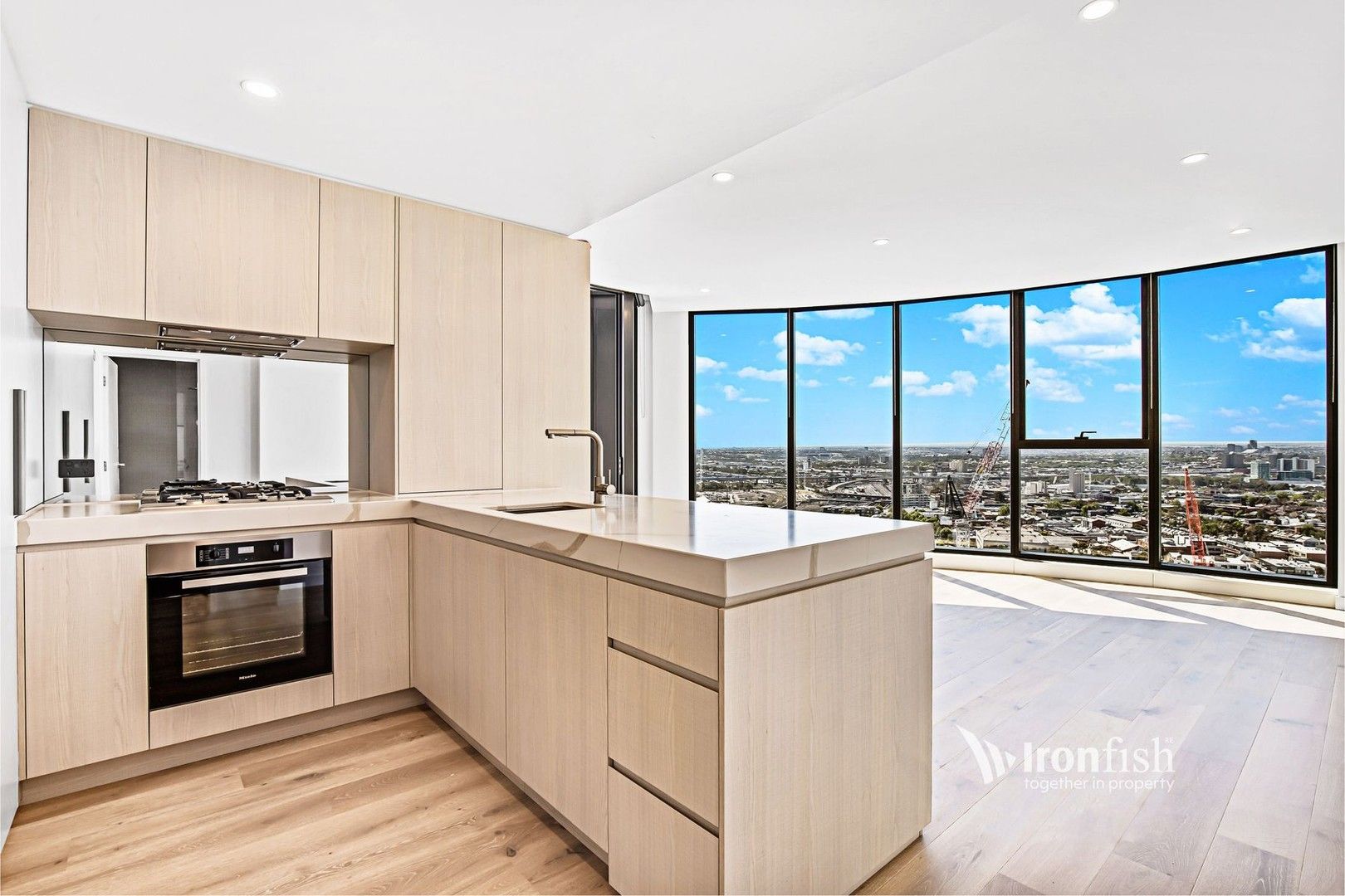 2 bedrooms Apartment / Unit / Flat in 2203/105 Batman Street WEST MELBOURNE VIC, 3003