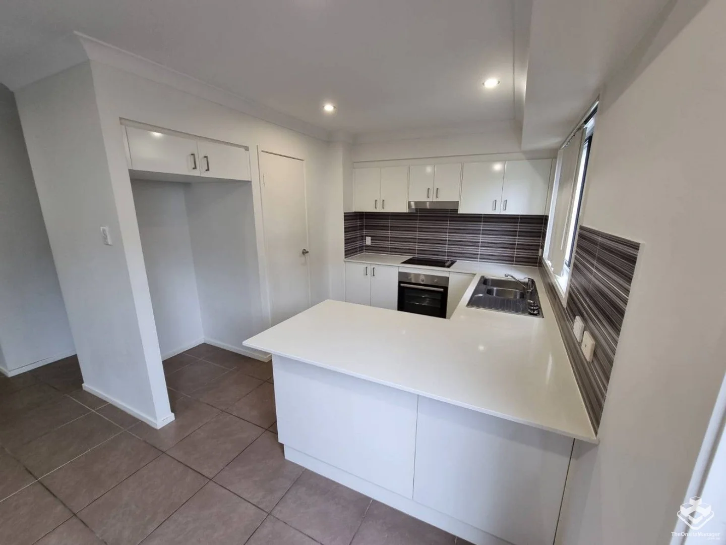 Additional image 6 of Calamvale QLD 4116