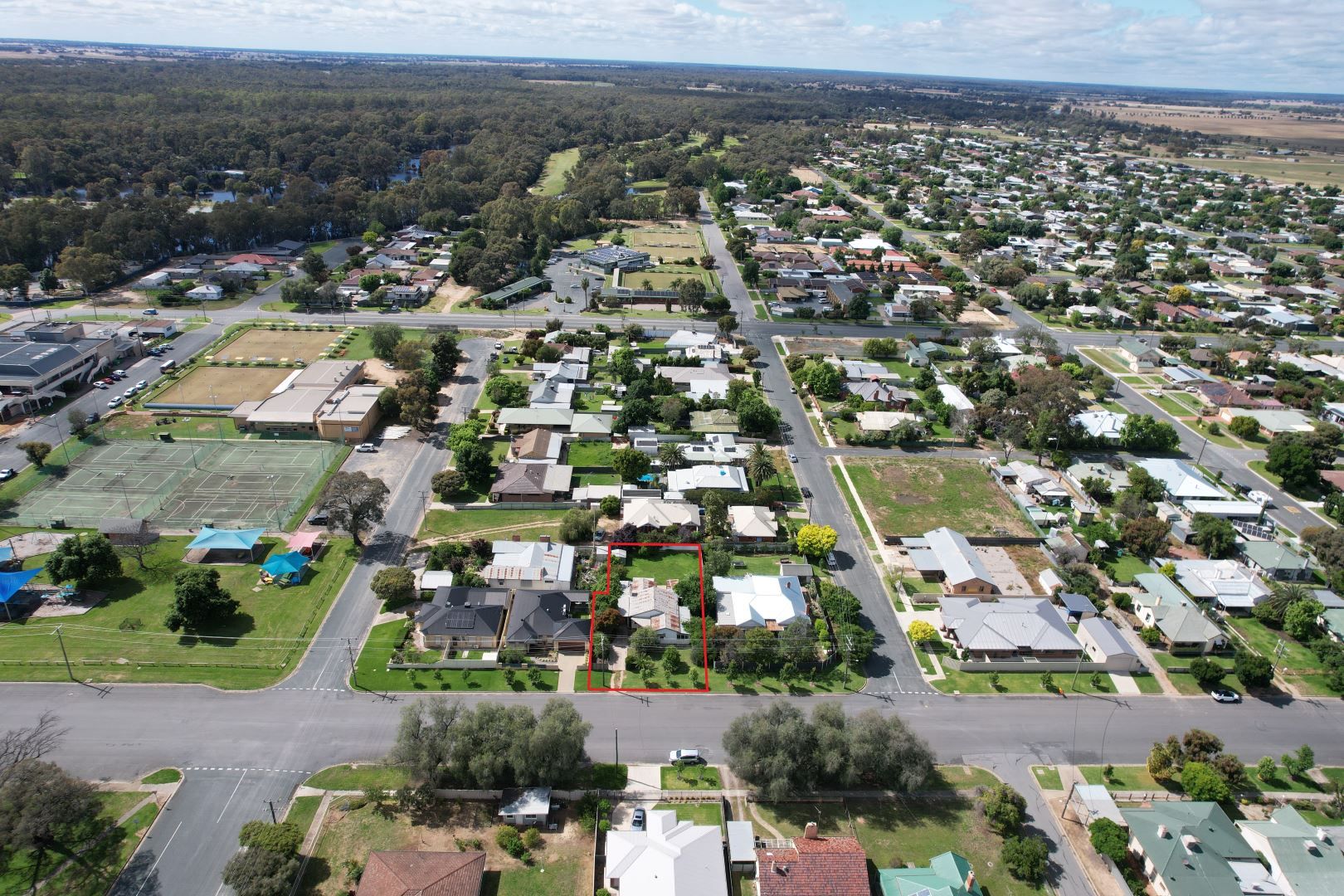 70 Junction Street, Deniliquin NSW 2710, Image 1