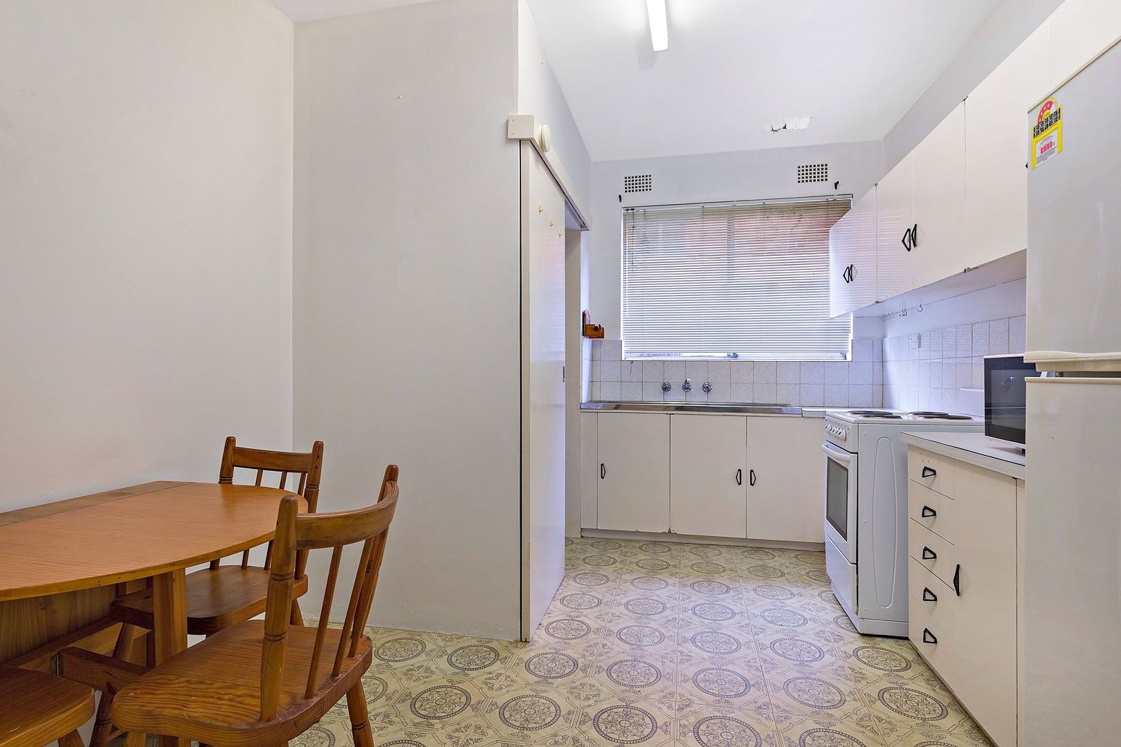 4/4 Mooney Street, Strathfield South NSW 2136, Image 2