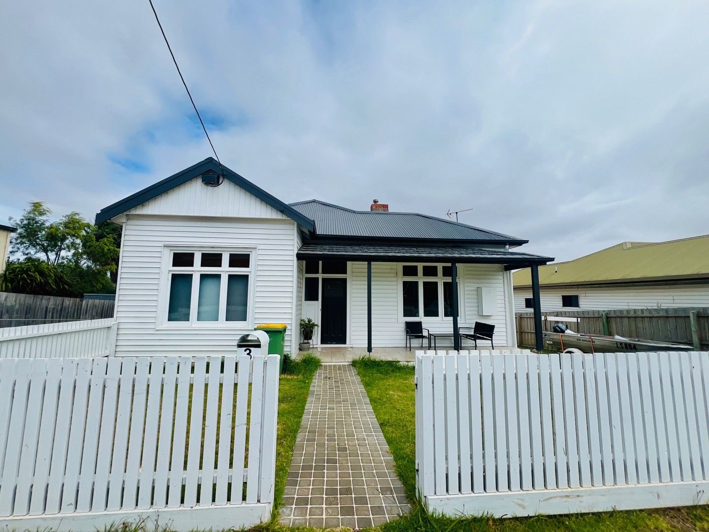 3 bedrooms House in 3 Beverley Street PORTLAND VIC, 3305