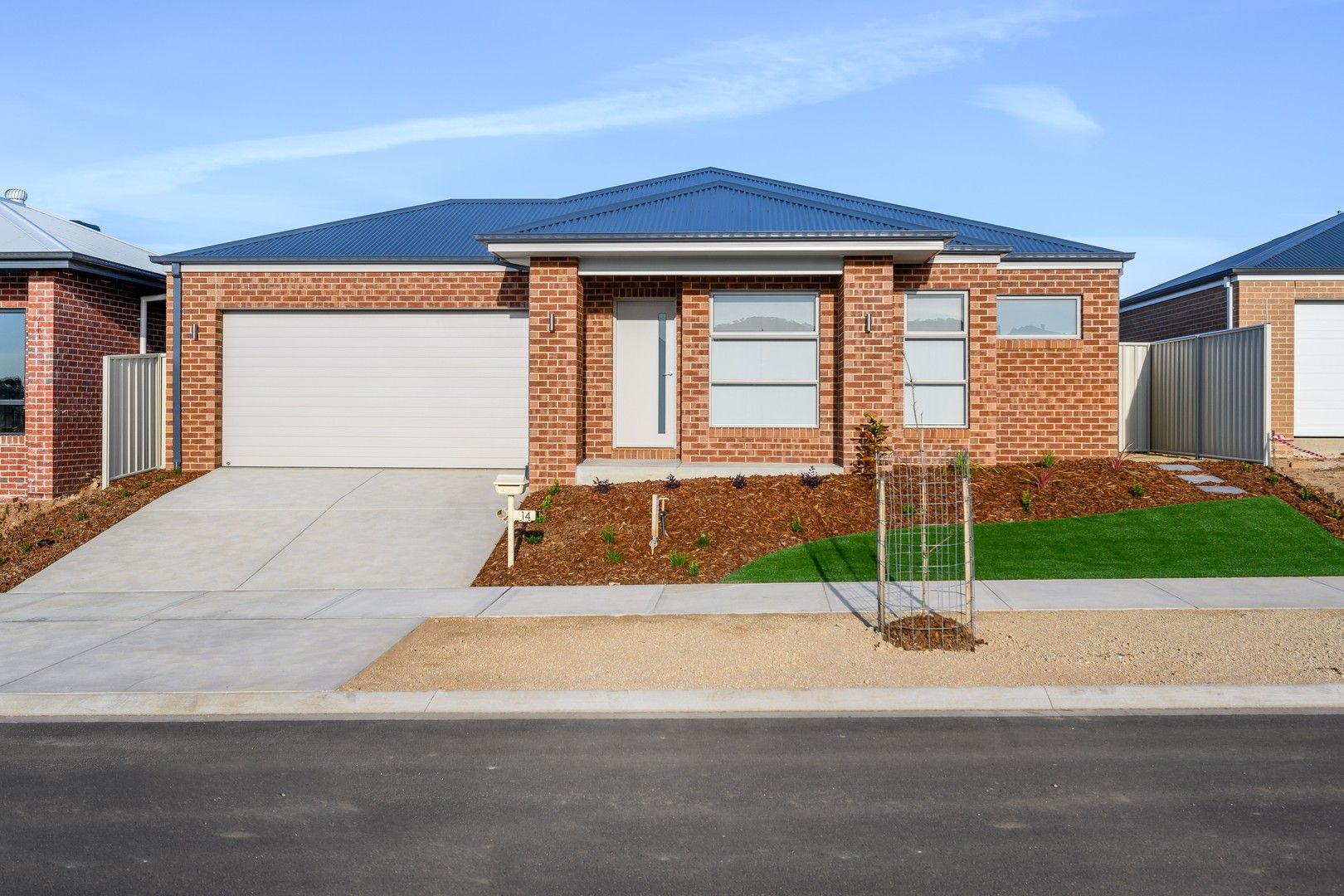 4 bedrooms House in 14 Isdell Place WEST WODONGA VIC, 3690