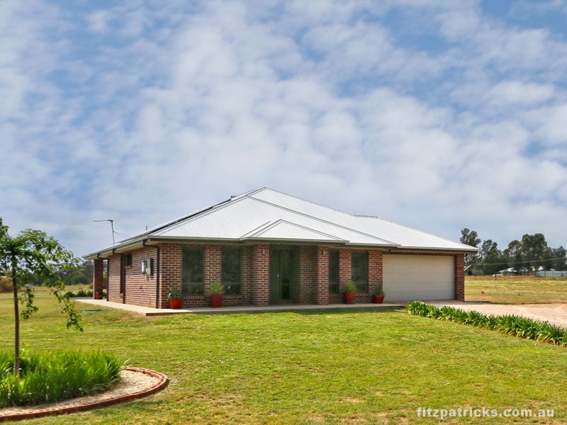 13 Scott Street, The Rock NSW 2655, Image 0