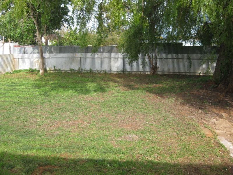 3 & 5 Wootton Street, DAVOREN PARK SA 5113, Image 2