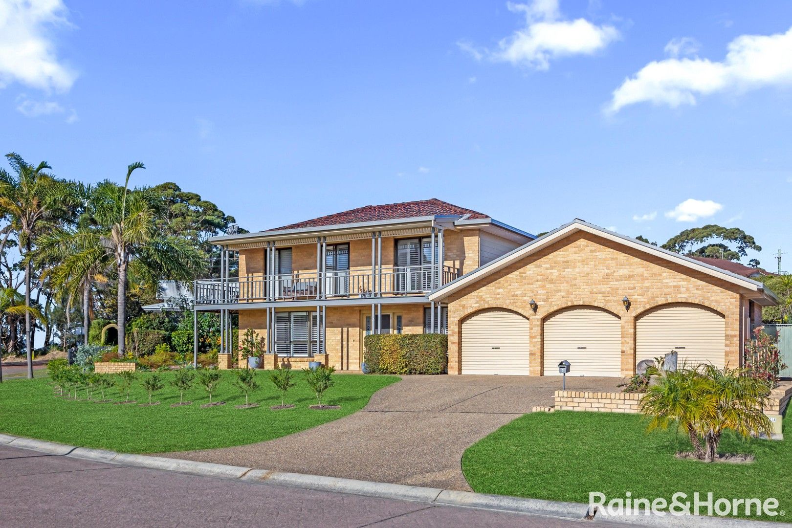 3 Bonnie Troon Close, Dolphin Point NSW 2539, Image 0