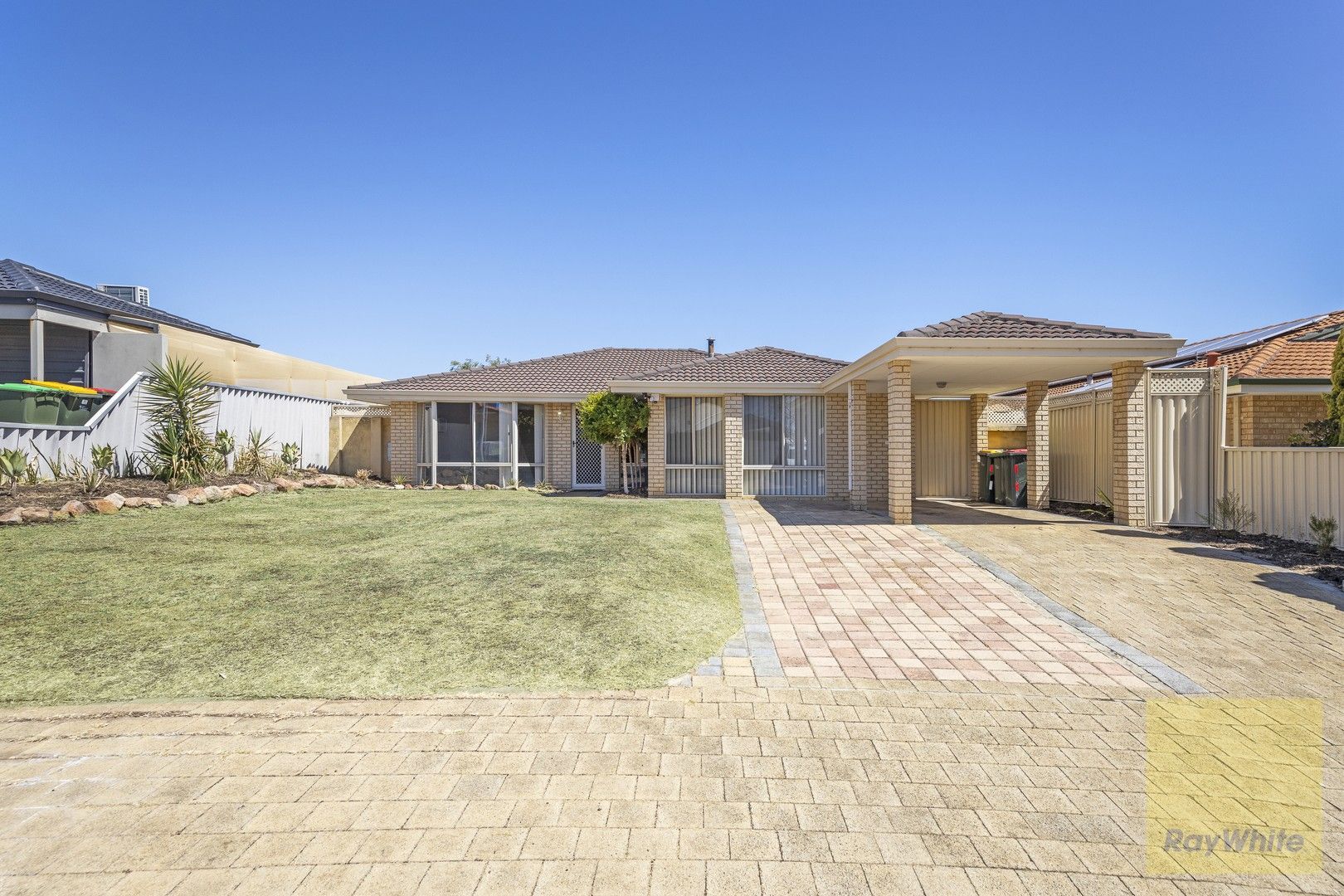 4 bedrooms House in 7 Tathra Way CLARKSON WA, 6030