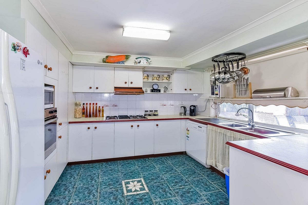 80 The Parkway, Bradbury NSW 2560, Image 2