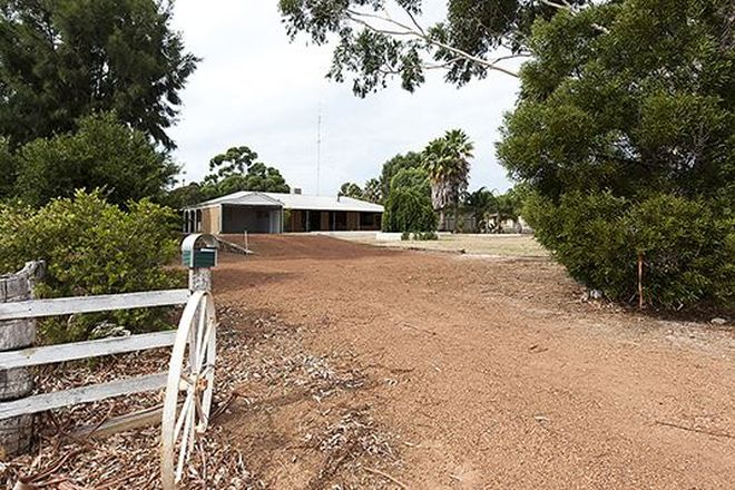 Picture of 39 Paterson Road, WAROONA WA 6215