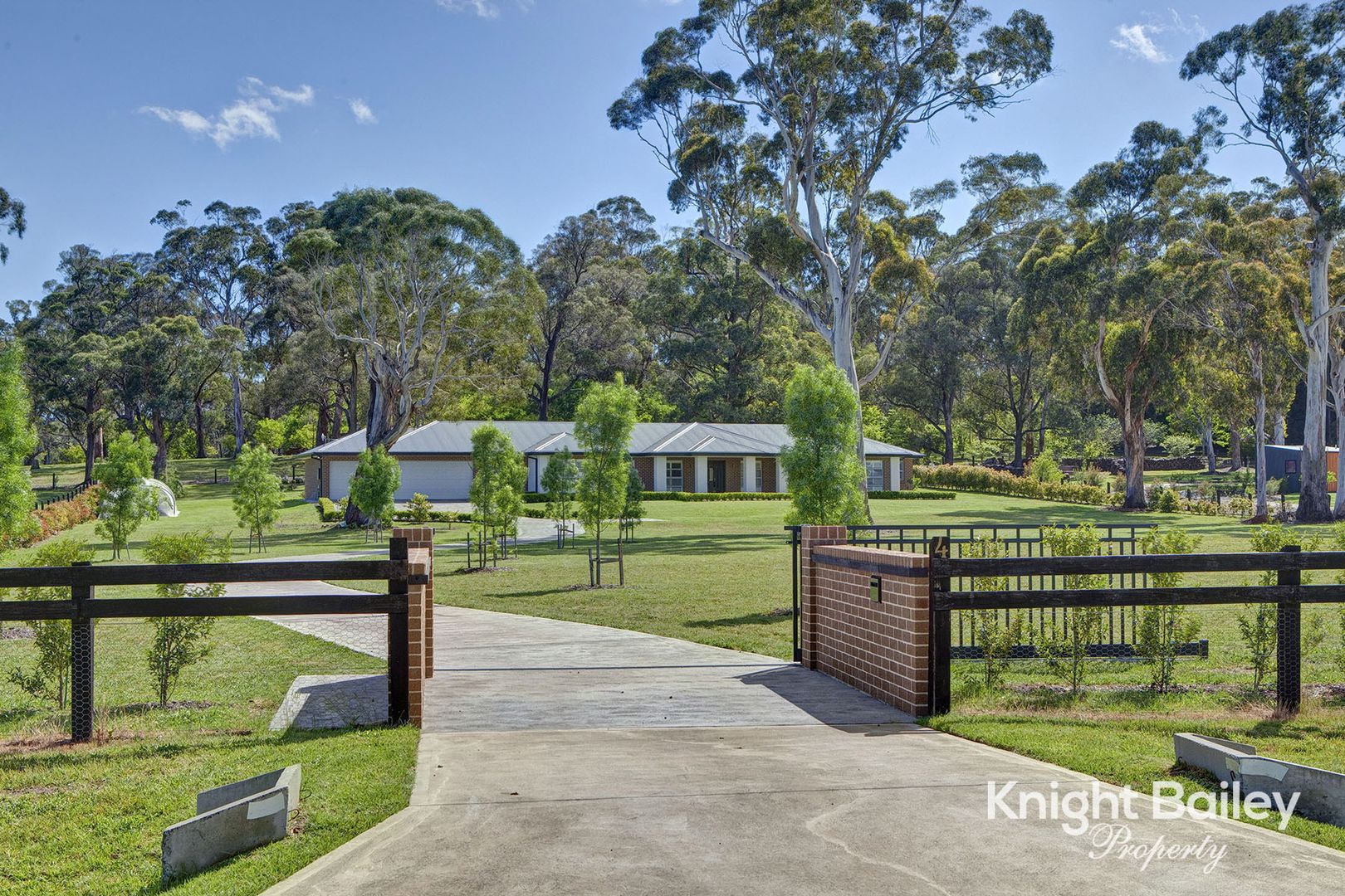 4 Edward Riley Drive, Bowral NSW 2576