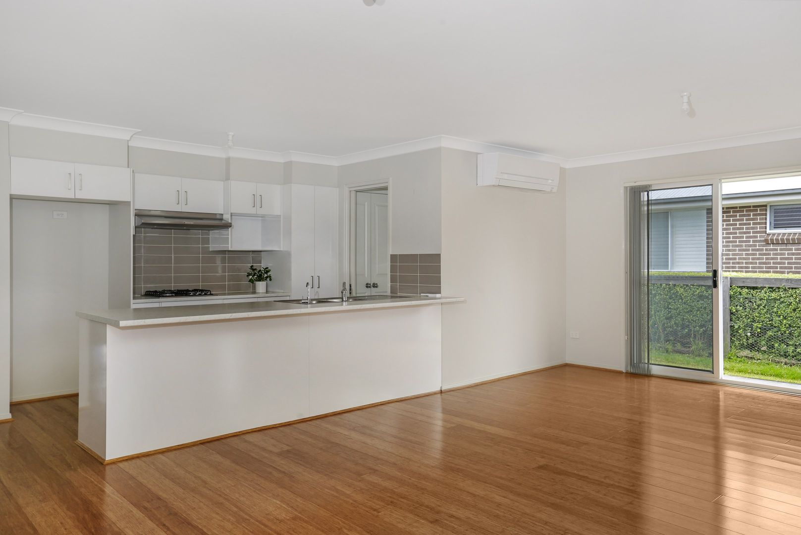 62-64 Burrawang Street, Robertson NSW 2577, Image 1