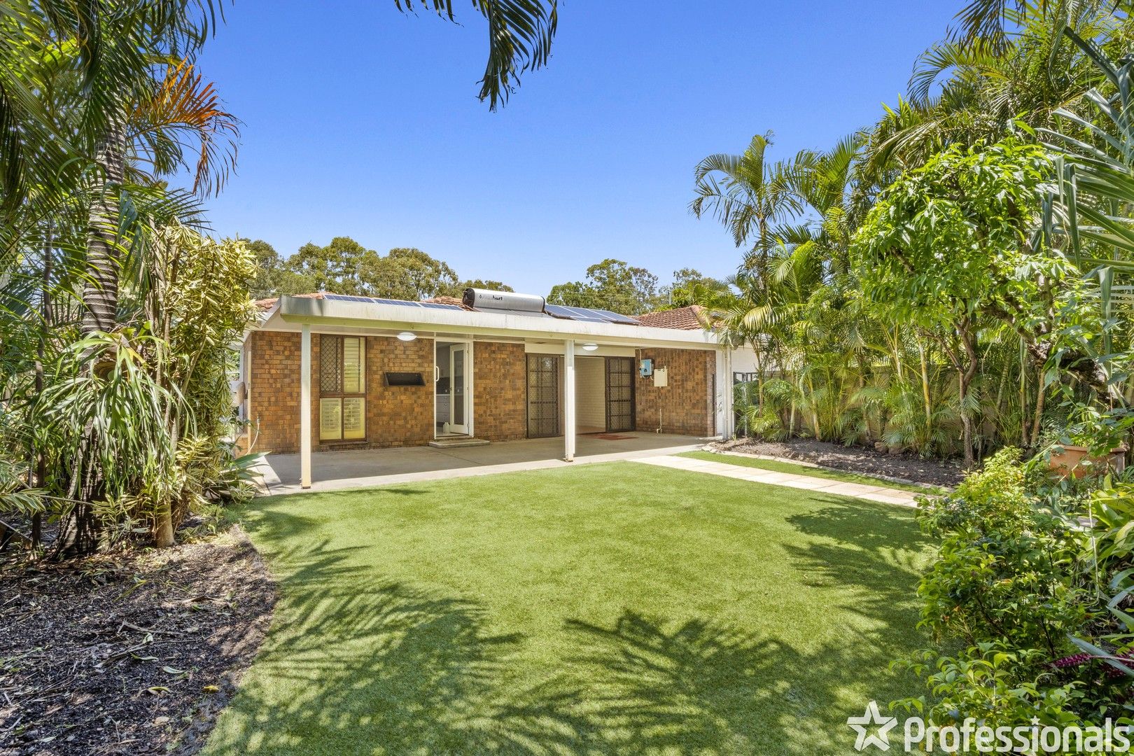 31 Cypress Drive, Broadbeach Waters QLD 4218, Image 1