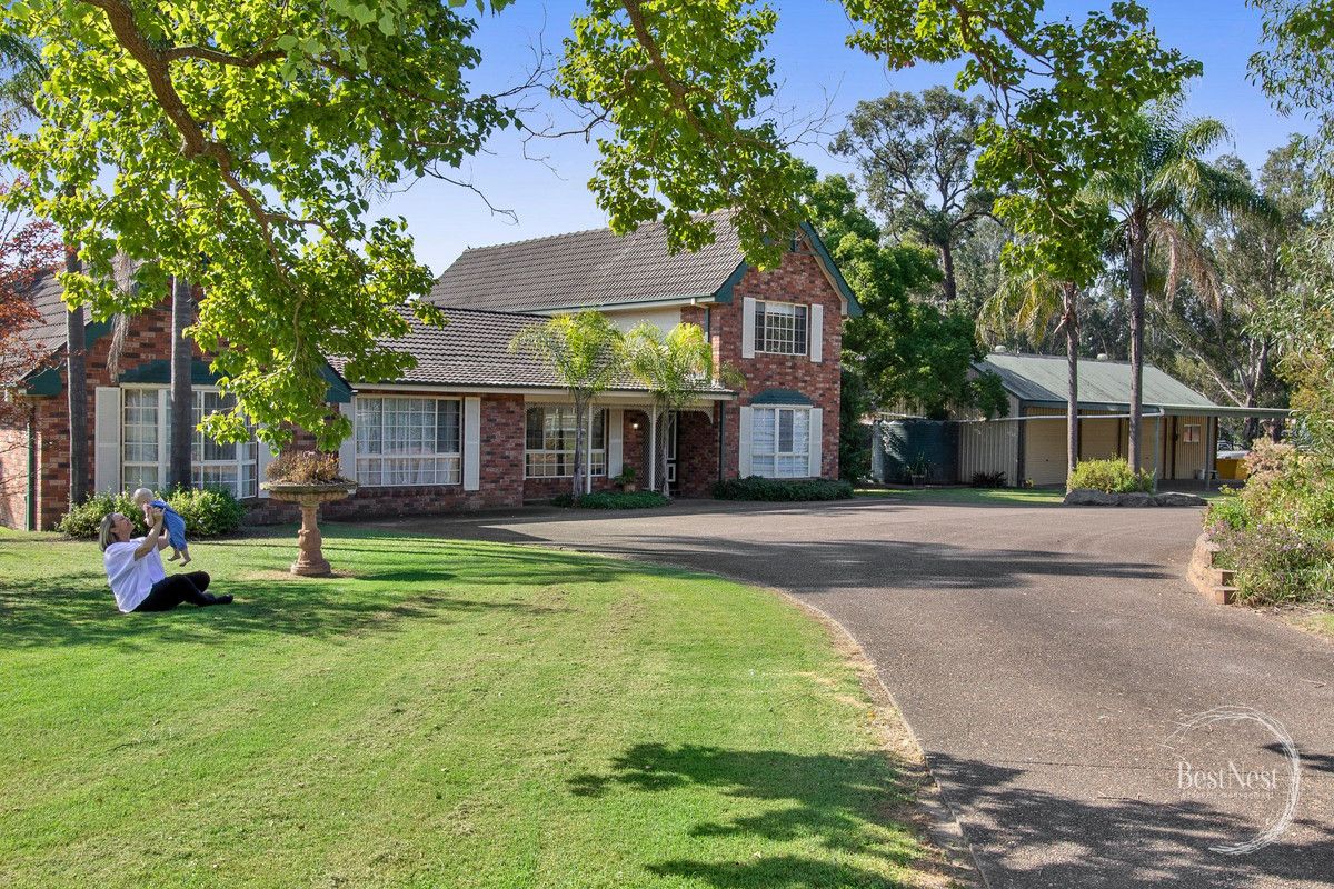 7 bedrooms House in  FREEMANS REACH NSW, 2756