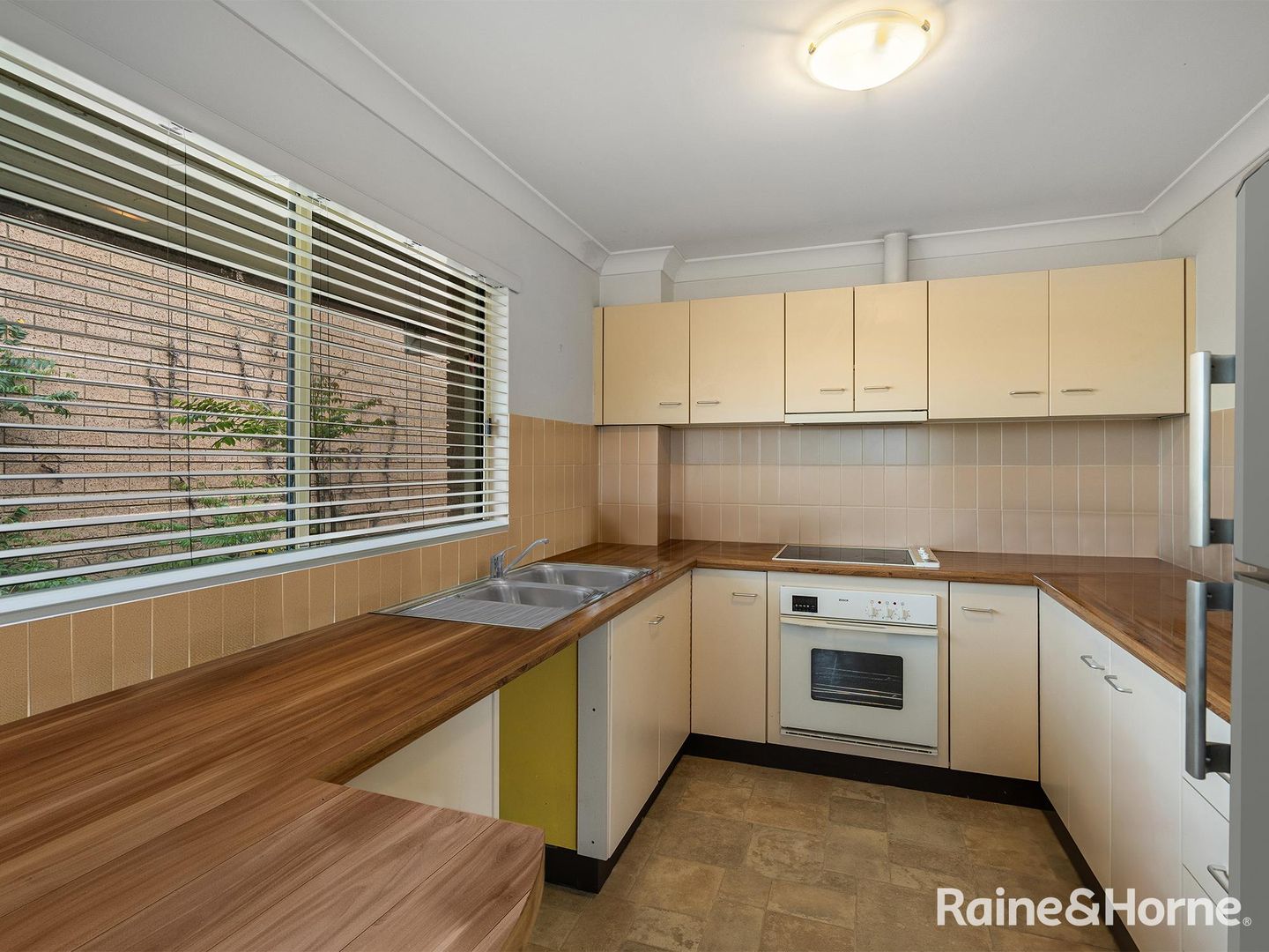 18/39-43 Melbourne Street, East Gosford NSW 2250, Image 1