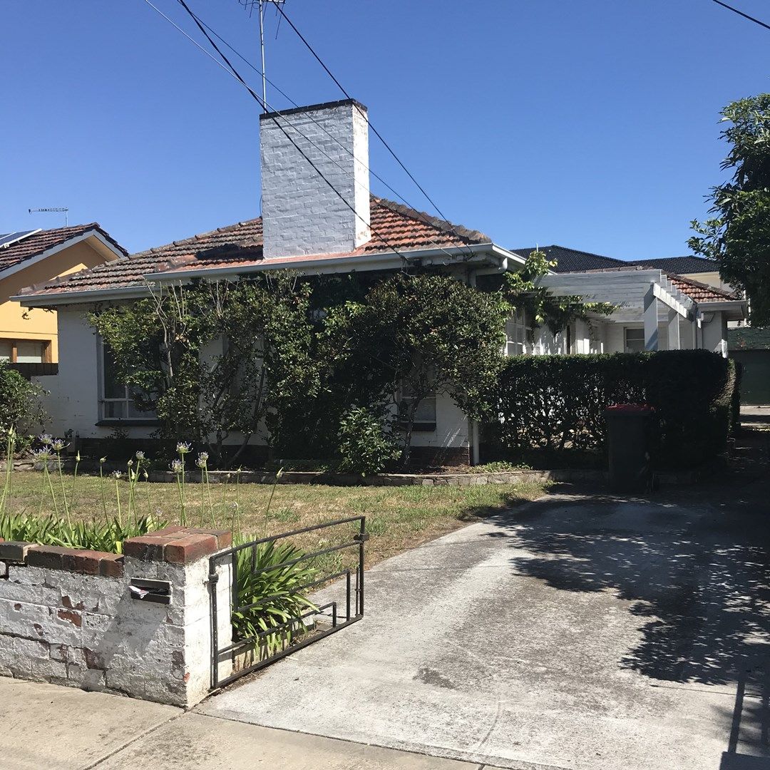 3 bedrooms House in 11 Eloura Avenue BRIGHTON EAST VIC, 3187