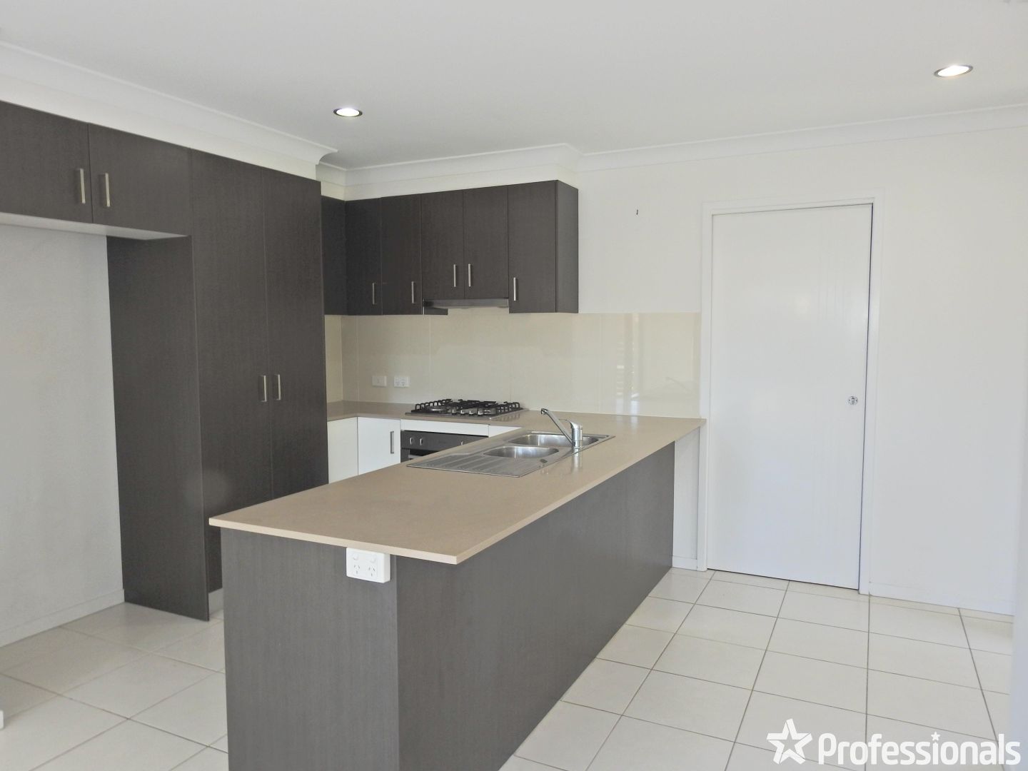 1 & 2/7 Comino Court, South Mackay QLD 4740, Image 1